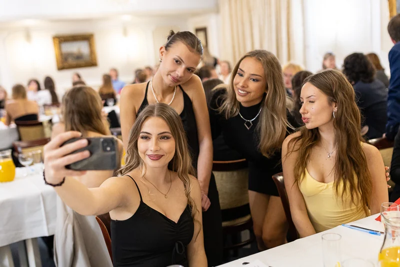 Stužkáč foto - selfie