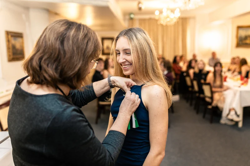 Stužkáč foto - stužkování