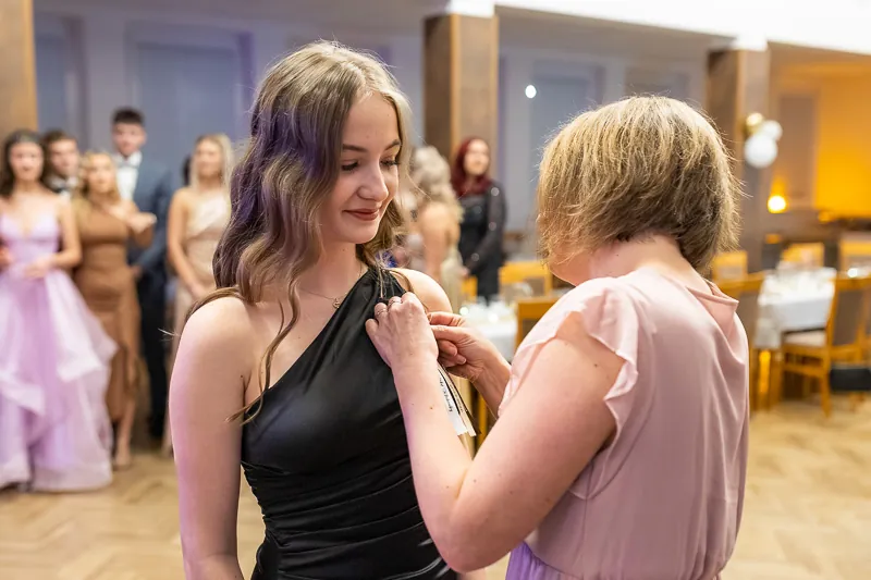 Stužkáč foto - stužkování