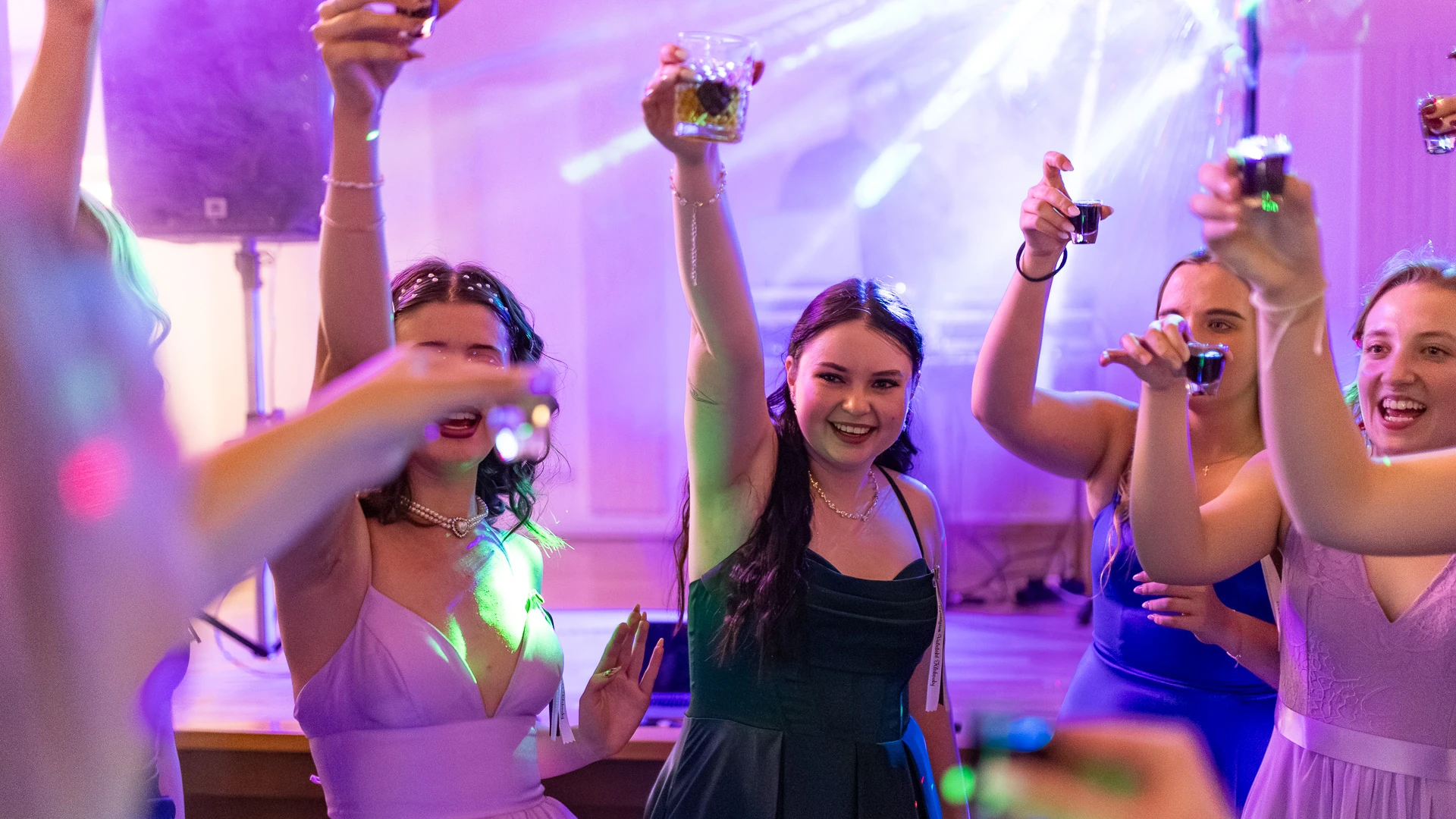 Svatba při západu slunce